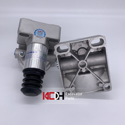 Excavator parts R010017 PL420 fuel water separator filter high-pressure pump aluminum base, suitable for air filter
