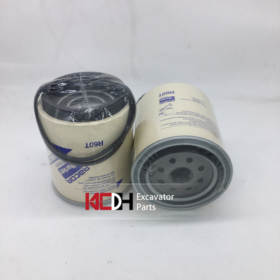 Excavater engine parts 4102H.15.20 fuel filter element R60T P551852 is adapted to Dongfeng Chaochai