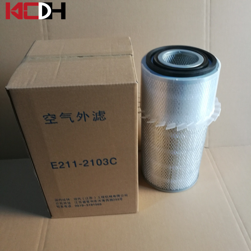 Metal Hyundai 9.4 IN 3.4 LB Excavator Air Filter
