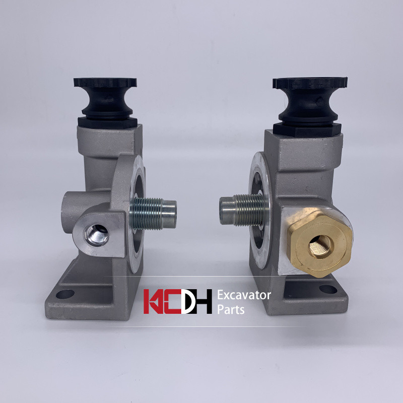 Kobelco SK200-8 excavator parts P502463 fuel filter manual oil pump aluminum base, suitable for air filter assembly